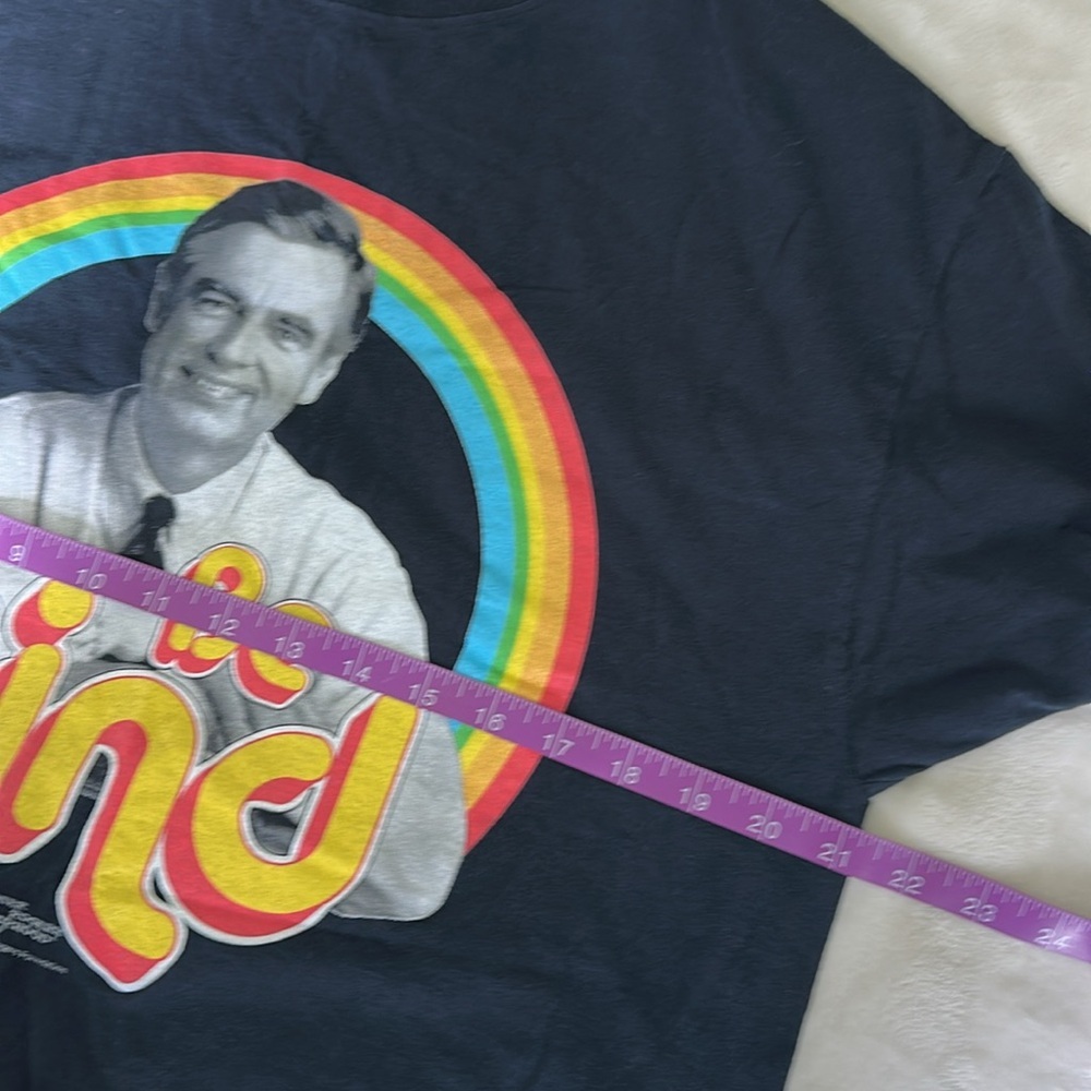 Mr. Rogers 'Be Kind' Graphic T-Shirt - Picture 4 of 5